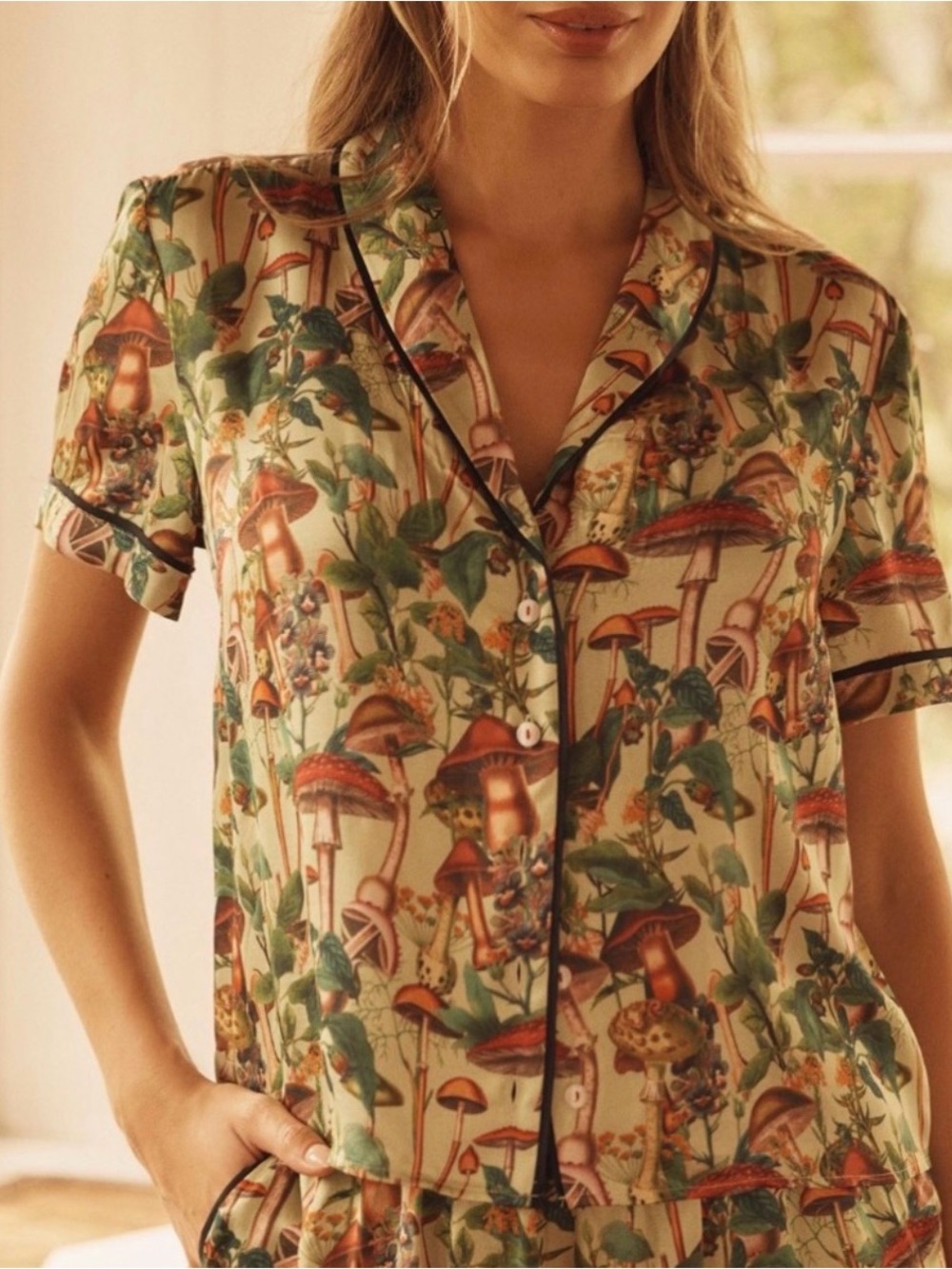 Lyre Bird/Anthropologie Mushroom-Print matching set